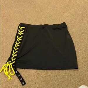 SHEIN Black Mini Skirt with Yellow Lace-Up Detail